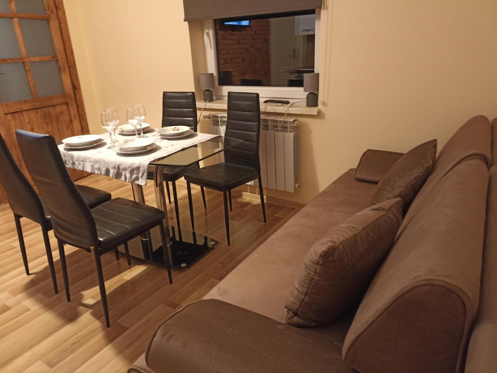 Domki I Apartamenty Nad Jeziorem Solinskim Z Basenem I Widokiem Na Gory Wolkowyja Exterior photo